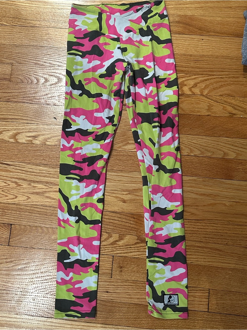 Woman’s S Celestial Bodiez booty scrunch camo leggings
